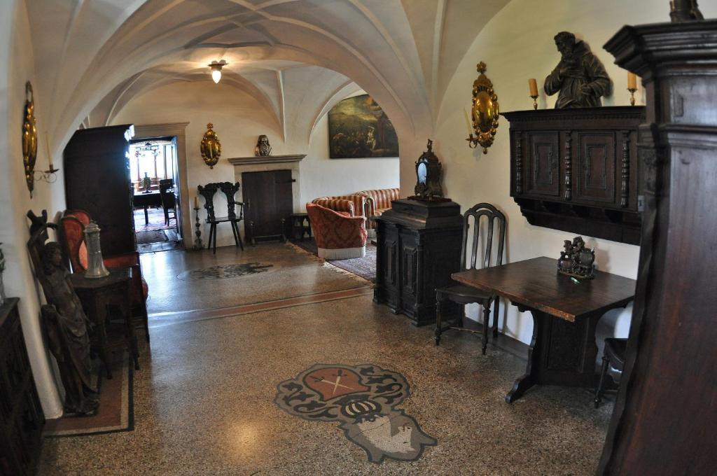 Apartments Schloss Paschbach Appiano Sulla Strada Del Vino Exterior photo