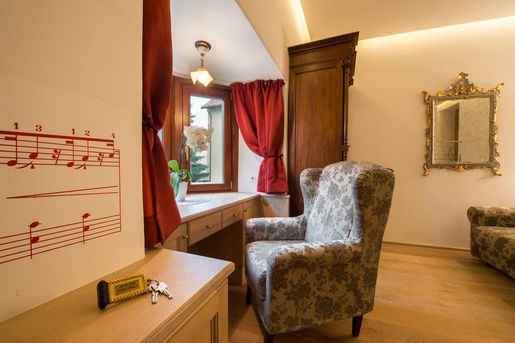 Apartments Schloss Paschbach Appiano Sulla Strada Del Vino Exterior photo